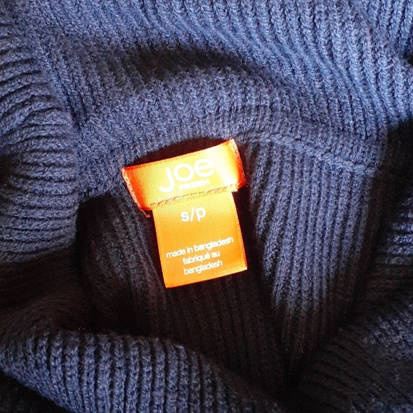 Joe Fresh Cowl Neck Navy Blue Sweater Sz Small - Picture 6 of 8